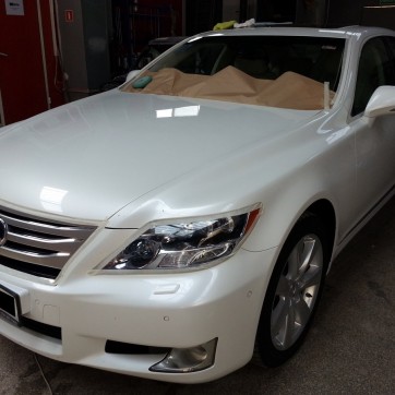 LEXUS LS 600H 1