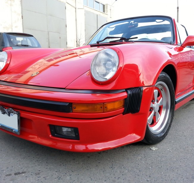 Porsche 911 TARGA 2