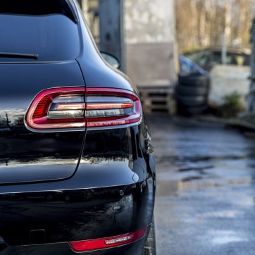 PORSCHE MACAN TURBO 34